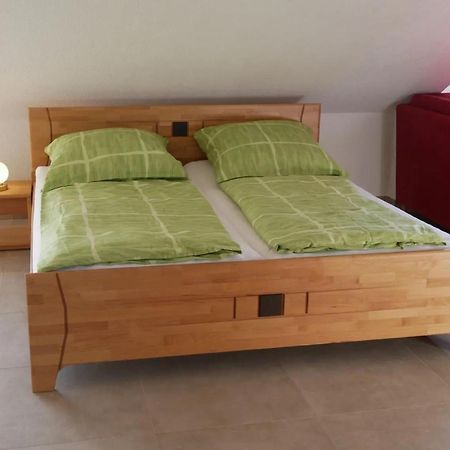 Ferienwohnung Haus Maria Wäschenbeuren エクステリア 写真